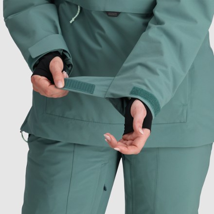 Snowcrew Insulated Anorak - Women's