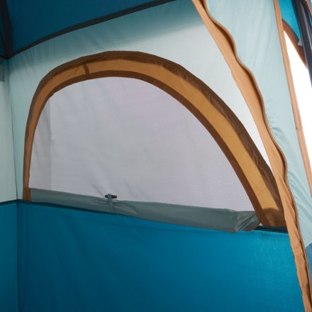 Discovery H2GO Privacy Shelter