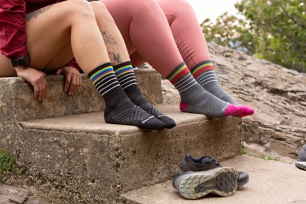 Stride Micro Crew Ultralightweight Socks - Women's