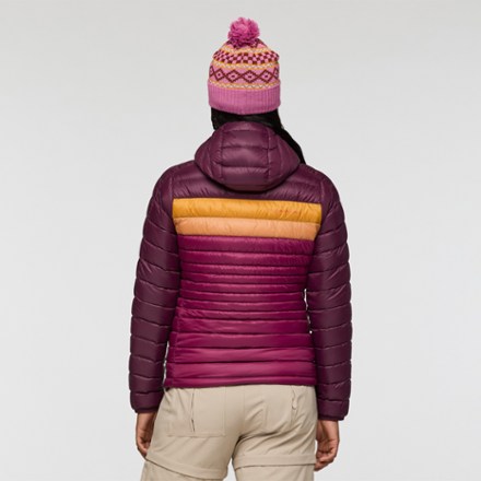 Fuego Hooded Down Jacket - Women's