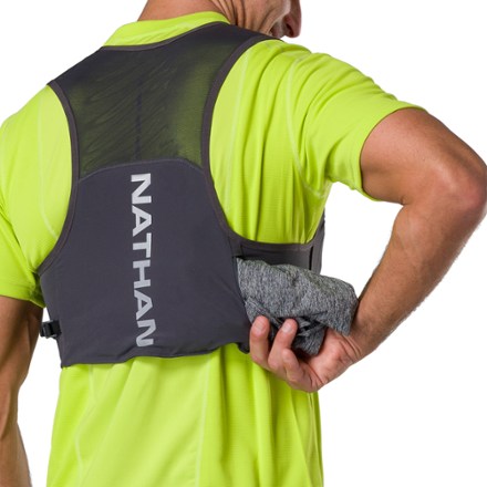 Pinnacle FeatherLite Hydration Vest