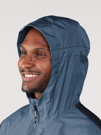 Own The Run Jacket - Men's