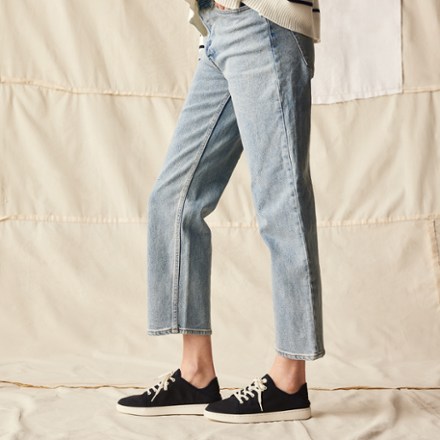 Pehuea Li Shoes - Women's