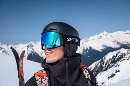 4D MAG XL ChromaPop Snow Goggles with gogglesoc