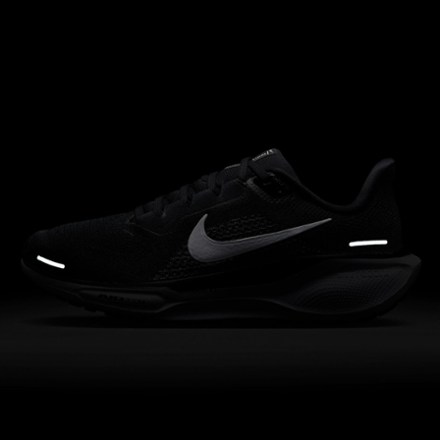 Free Metcon 6 Workout Shoes - Women's