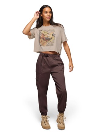 Every Day Graphic Crop T-Shirt - Women's
