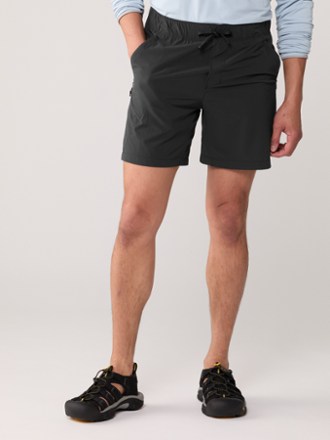 Astro 7" Shorts - Men's