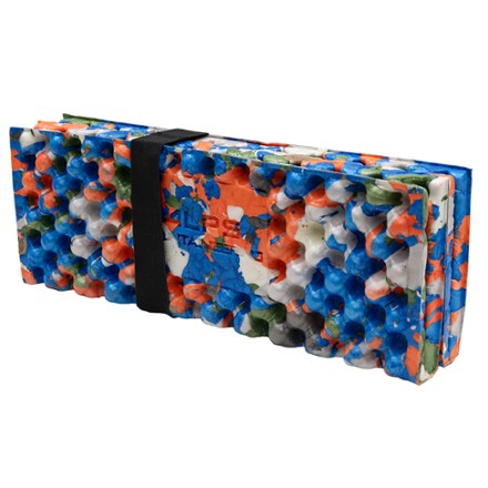 Reclaimed Foldable Foam Seat