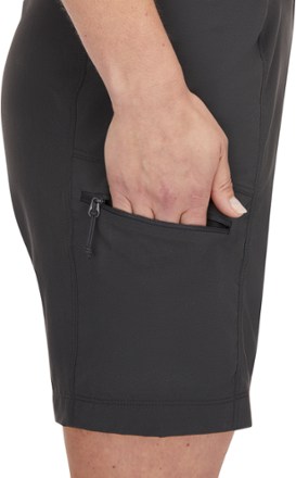 Incline Light Shorts - Women's