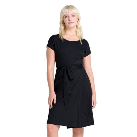 Cue Wrap Dress - Women's