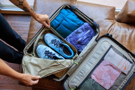 Cache 22 Carry-On Spinner Wheeled Luggage