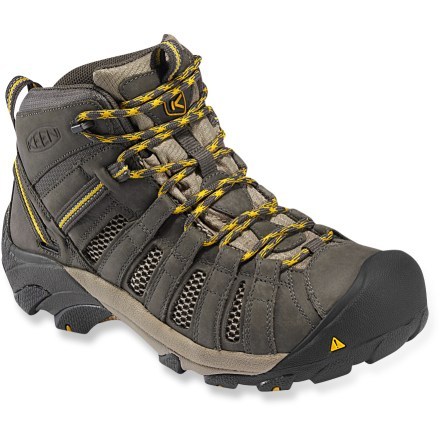 Voyageur Mid Hiking Boots - Men's