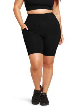 Active High-Waisted 8" Shorts with Pockets - Women's