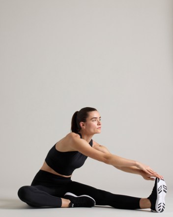 Revive 7/8 Pocket Leggings - Women's
