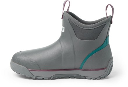 Ice 6" Ankle Deck Boots - Women's