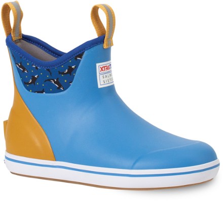 Salmon Sisters 6" Ankle Deck Boots - Women's
