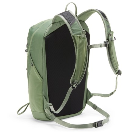 Borealis Trail 28 Pack
