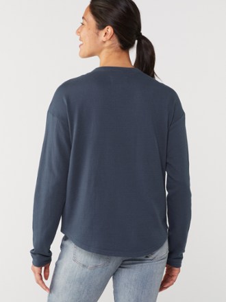 Trailsmith Henley Shirt - Women's