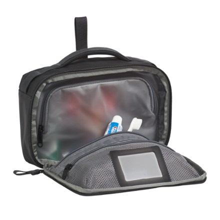 Base Camp Voyager Toiletry Kit