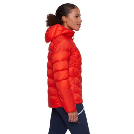 Taiss Hooded Down Jacket - Women's