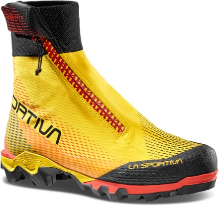 Aequilibrium Speed GTX Mountaineering Boots - Men's