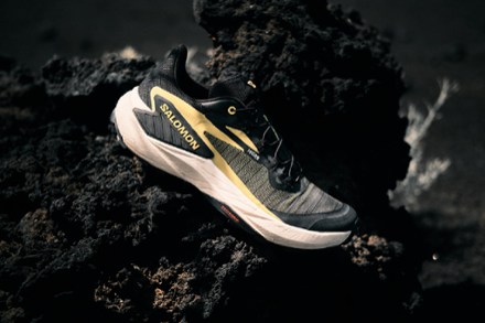 Genesis Trail-Running Shoes - Men's