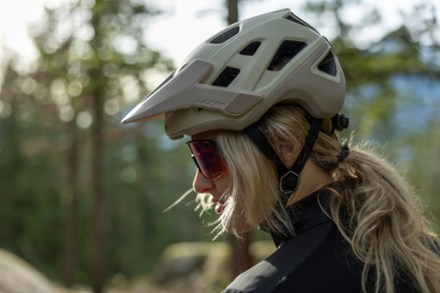 Jackal KinetiCore Bike Helmet