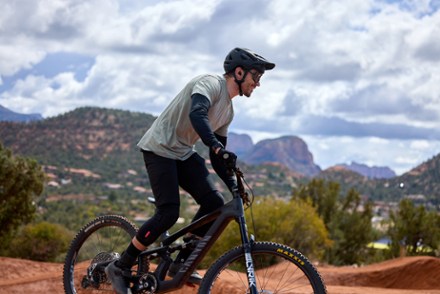 Payroll Mips E-MTB Bike Helmet with Aleck Crash Detection