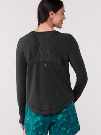 Breathe Easy Long-Sleeve Top - Women's