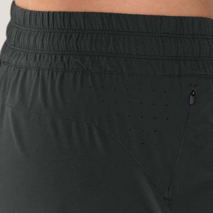 Active Pursuits 4.5" Shorts - Women's