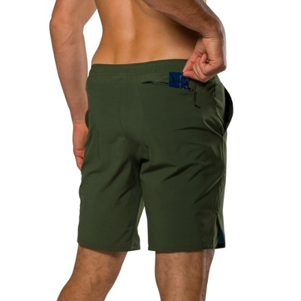 Essential Unlined 9" Shorts - Men's
