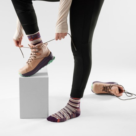 Hike Targeted Cushion Dragon Stitch Mid Crew Socks - Women's