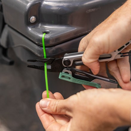 Stakeout Spark Multi-Tool