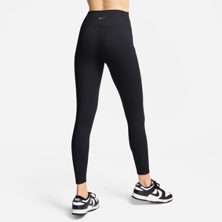 One High-Waisted 7/8 Leggings with Pockets - Women's