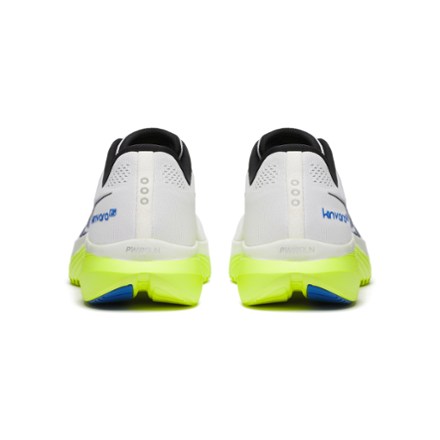 Kinvara 15 Road-Running Shoes - Men's