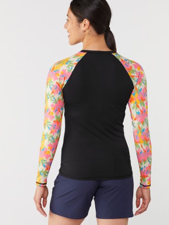 Moonbee Long-Sleeve LYCRA Rashguard - Women's
