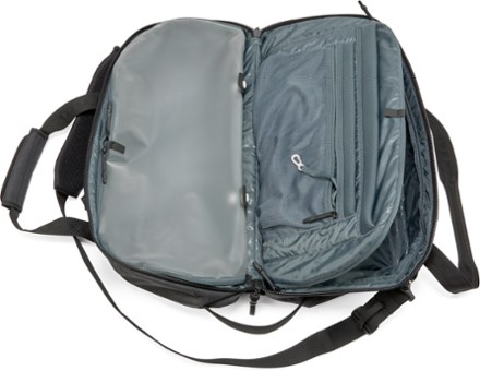 Aion Duffel Bag - 35 L