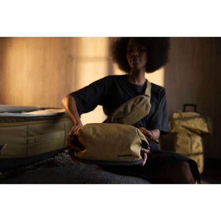 Aion Toiletry Kit