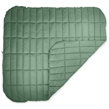 Synthetic Comforter