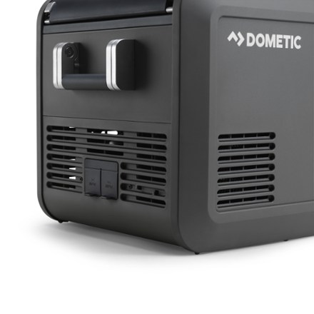 CFX5 35 Powered Cooler