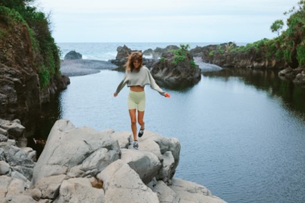 Island Hopper Sneakers - Women's