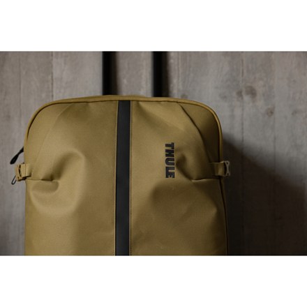 Aion 28" Wheeled Duffel