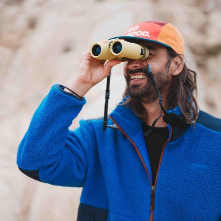 Field Issue 8 x 32 Binoculars