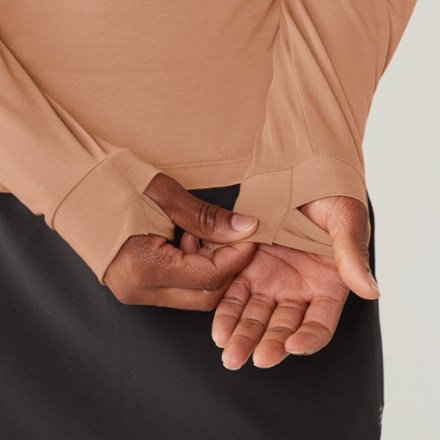 Elevate Lightweight Hoodie - Women's