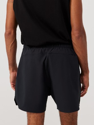 High Stride Pocket 5" Shorts - Men's