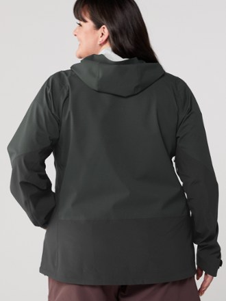 Flash Stretch Rain Jacket - Women's