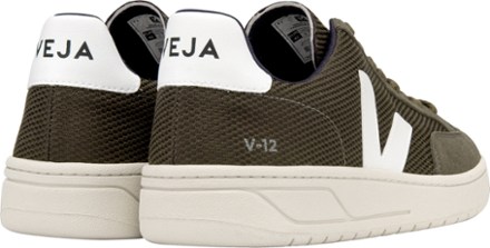 V- B-Mesh Shoes