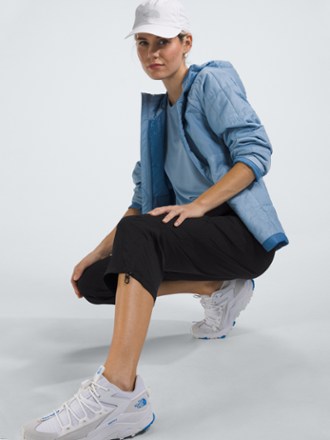Aphrodite Motion Capri Pants - Women's