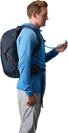 Inertia 24 H2O Hydration Pack - Men's