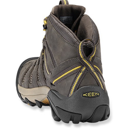 Voyageur Mid Hiking Boots - Men's